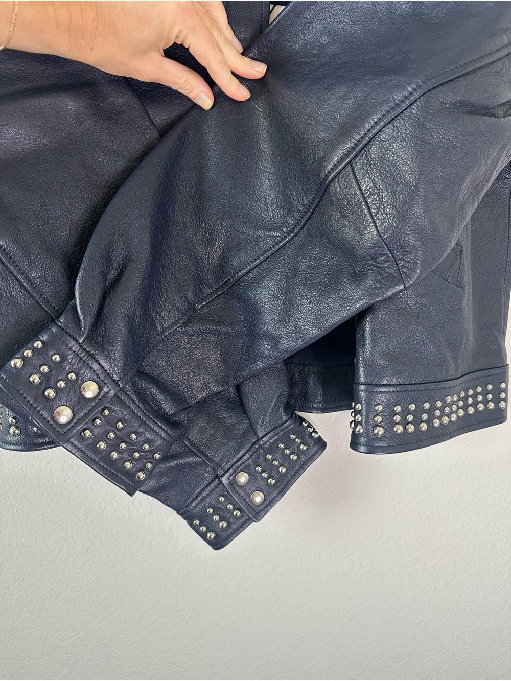 Cinq à Sept Kierstin Stud Detail Leather Navy Blue Jacket SZ XL NWT - Picture 6 of 8